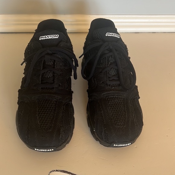 BALENCIAGA PHANTOM SNEAKERS - Picture 2 of 9